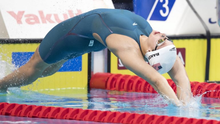 Kathleen Baker bate recorde do mundo dos 100 metros costas