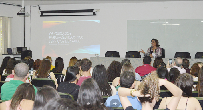 Novos paradigmas no cuidado dos farmacêuticos com pacientes