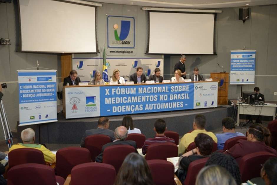 Psoríase e esclerose múltipla: pacientes e profissionais debatem preconceitos e tratamentos