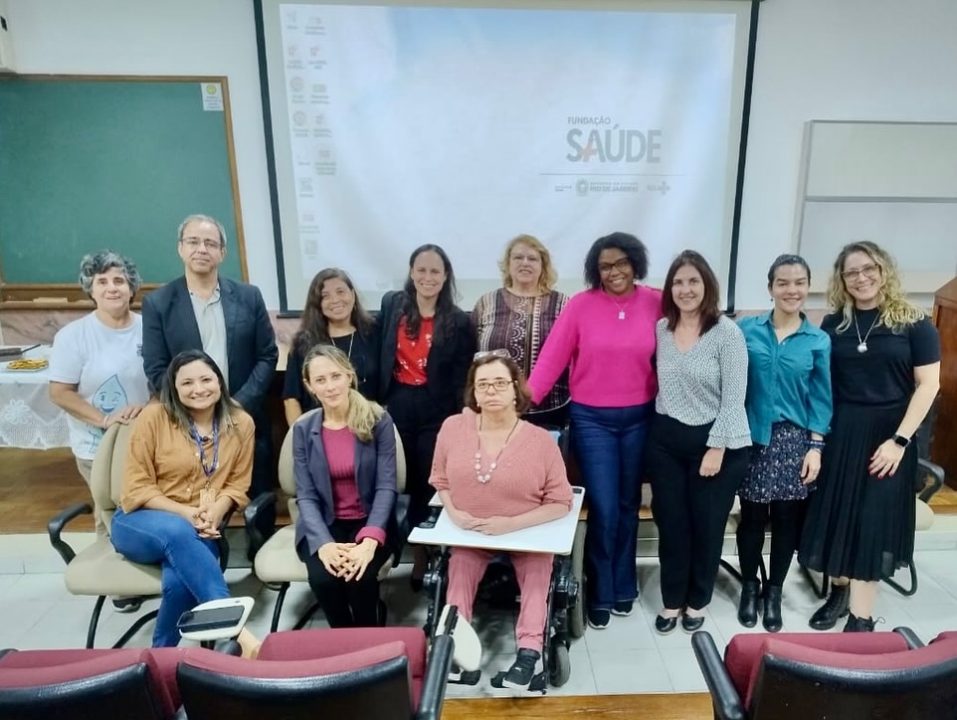 Honrada em palestrar no Comitê Estadual de Defesa dos Direitos Humanos das Pessoas com Doenças Raras (CEDDHPDR/RJ) sobre a judicialização da saúde e o recente julgamento do STF sobre medicamentos de alto custo.